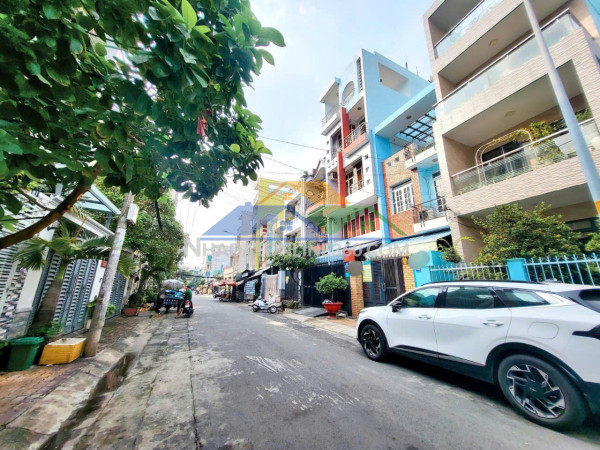 Siêu phẩm nhà mặt tiền kinh doanh lũy bán bích tân phú 93m2,3 tầng nhỉnh 10 ty