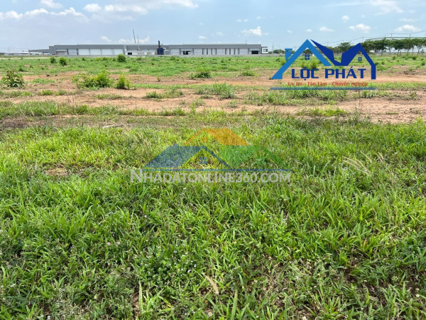 Bán đất xây dựng xưởng 31.001m2 giá rẻ chỉ 185 usd/m2 KCN Trảng Bom Đồng Nai. Bán đất xây dựng xưởng 31.001m2 giá rẻ chỉ 185 usd/m2 KCN Trảng Bom Đồng Nai.