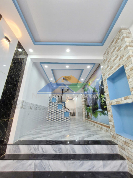 Bán nhà mặt tiền đường số 5 kdc cao lỗ p4 q8