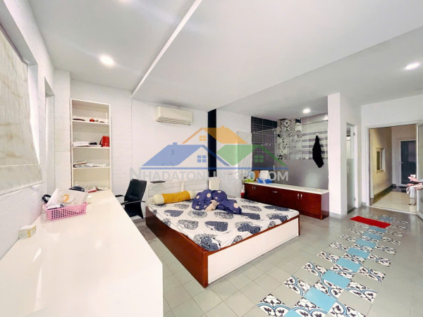 Bán nhà chính chủ - nguyên hồng - p1 gò vấp - 130m2 - cách mt 30m - gấp bán định cư - 7.9 tỷ tl