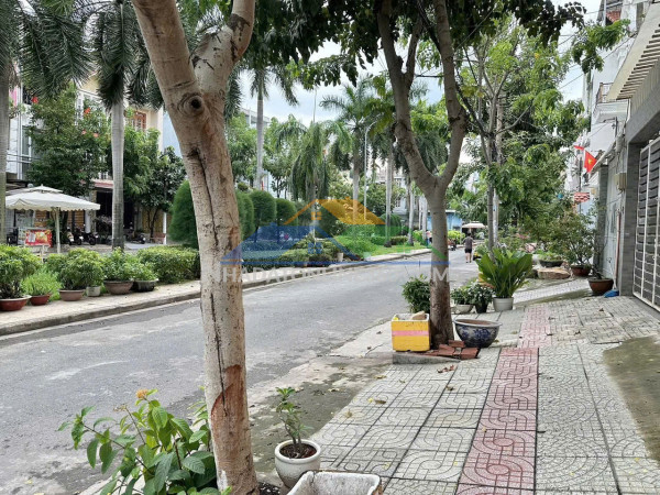 Bán nhà chính chủ - bùi đình túy - p12 bình thạnh - kdc - hẻm 6m - khu phân lô - 5 tầng btct - bán 11 tỷ - tl mạnh