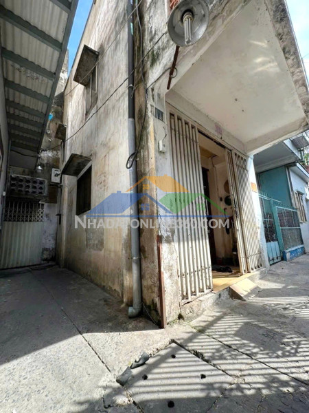 Bán nhà mới 3 tầng, nở hậu mặt tiền đường dã tượng p10 q8