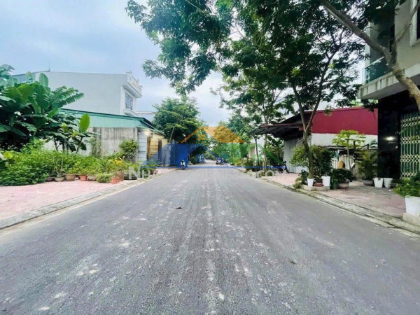 Bán đất lương tài, bắc ninh. 140m2 * mt 6,8m * 1,75 tỷ. lô góc, ô tô vào đất.