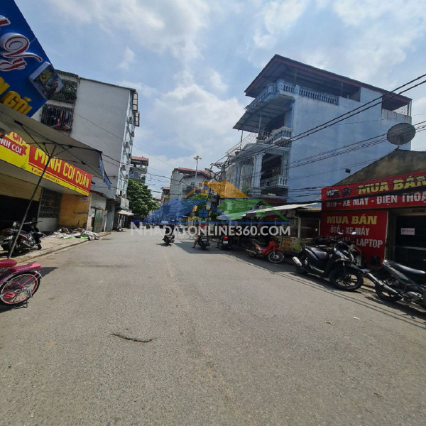 68m2 mặt phố kinh doanh trâu quỳ, gia lâm, hà nội. phố rộng 10m sầm uất.