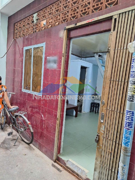 ???? BÁN GẤP NHÀ TRUNG TÂM Q.10 – GIÁ SIÊU TỐT CHỈ 2.2 TỶ!