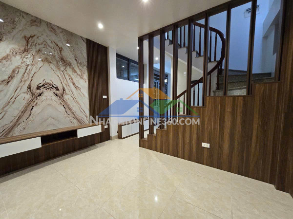 Nhà xã đàn - 50m ra mặt phố xã đàn - nhà mơi dt 34m2 5 tầng mt 5m giá 8.25 tỷ