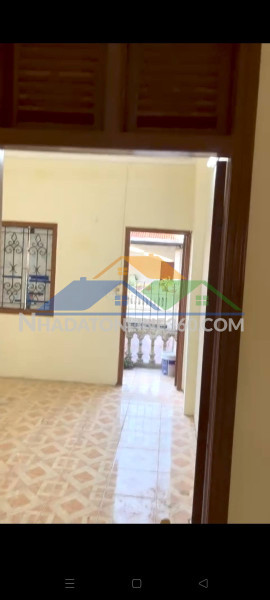 Cho thuê nhà ngõ ô tô phố dương quảng hàm, 5 tầng x 46m2, 6pn, 15 triệu/tháng