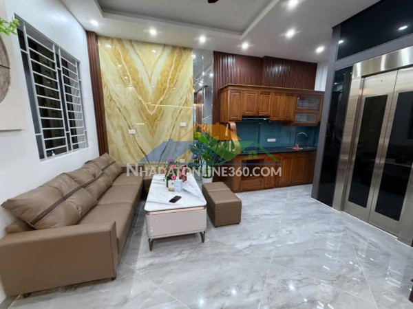 Phạm văn đồng - tầng thang máy - kinh doanh sầm uất