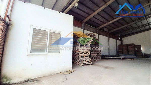 Cho thuê nhà Xưởng 700m2 tại Hố Nai Trảng Bom giá chỉ 32 triệu/ tháng Cho thuê nhà Xưởng 700m2 tại Hố Nai Trảng Bom giá chỉ 32 triệu/ tháng