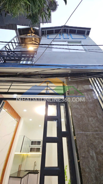 Nhà 4 tầng sát hẻm ôtô đường dạ nam p2q8. giá 2,76 tỷ bớt lộc