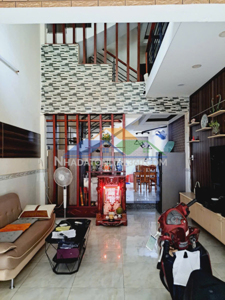 Bán gấp nhà đường số 3 bhh a hẻm 6m gần mặt tiền 45m2,3 tầng nhỉnh 5 tỷ