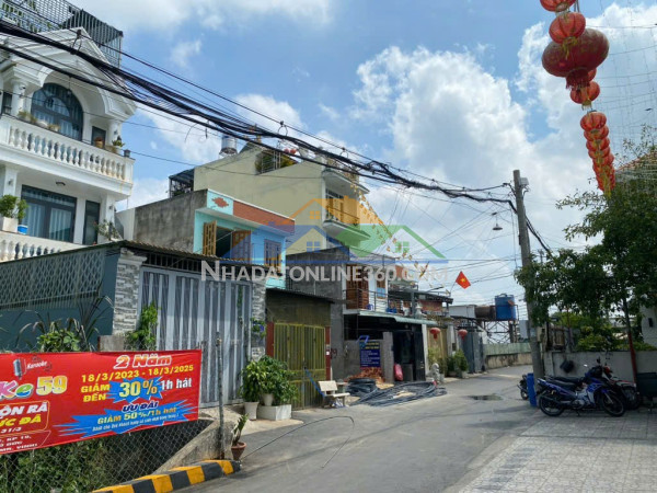 Duy nhất 1 căn ngay linh đông cạnh chợ, diện tích khủng sổ hồng riêng giá chỉ 4,1 tỷ.