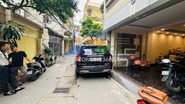 Bán nhà đội cấn 50m2 mặt tiền 5m, đầu tư xây ccmn, giá bán 5,3 tỷ gần phố