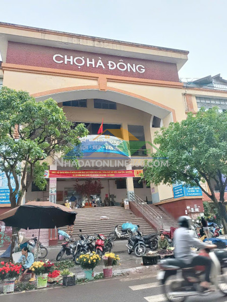 Víp lô góc bà triệu,hà đông,dt 35m,4 tầng, giá 6 tỷ. gần ôtô, kinh doanh