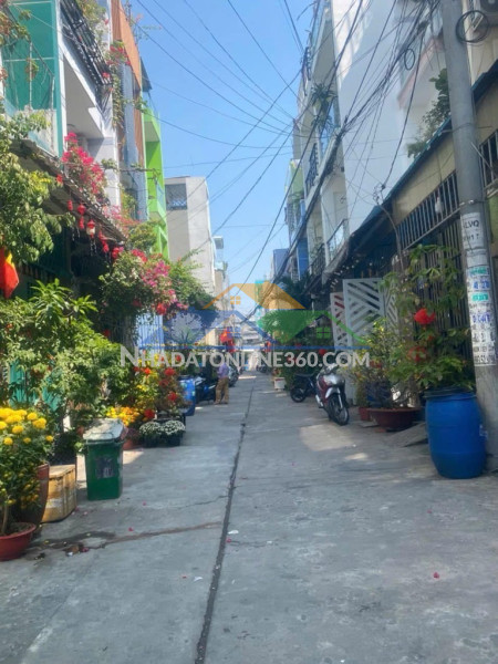 Bán nhà  - tỉnh lộ 10 - bình trị đông  – 3 tầng – hẻm xe hơi né nhau – 56m2 – giá hơn 5 tỷ – khu vip an ninh
