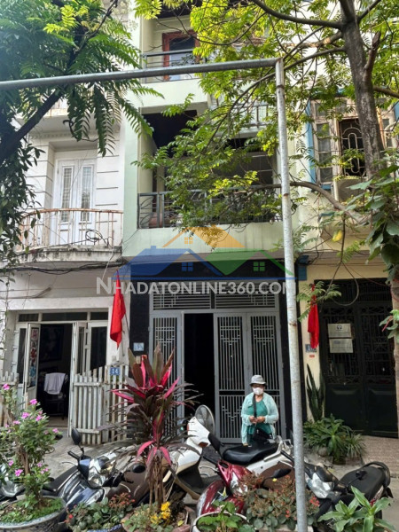 Khúc thừa dụ 52m thang máy, dòng tiền khủng, gần phố chính
