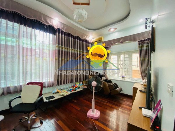 Nhà đẹp giảng võ nhà mới diện tích 47m2 4 tầng mặt tiền 3.8m giá 12.8 tỷ
