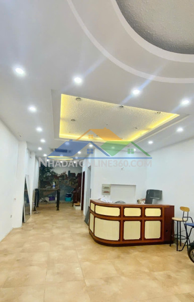 Bán nhà phố lụa - 8 tầng thang máy, kinh doanh 100m x hơn 30 tỷ.