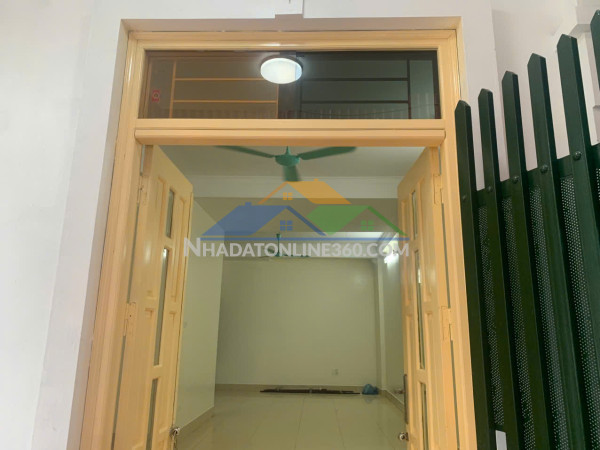 Cho thuê nhà ngõ trương định, 40m* 4 tầng, 4 ngủ, 3 vệ sinh, 15 triệu