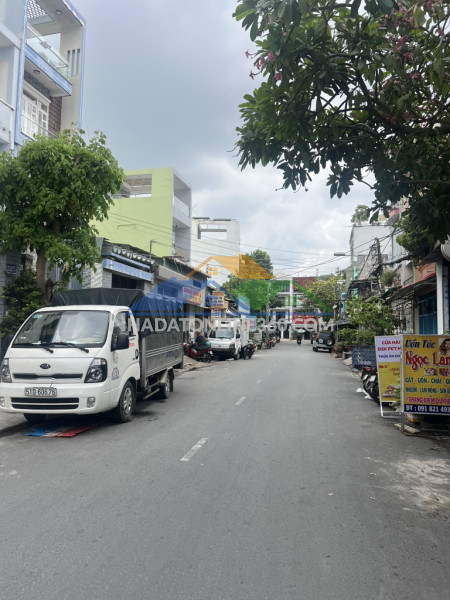 Nhà 2 mặt tiền – hẻm xe hơi – tách thửa được – dòng tiền ổn định 25 triệu/tháng – giá chỉ 11,5 tỷ