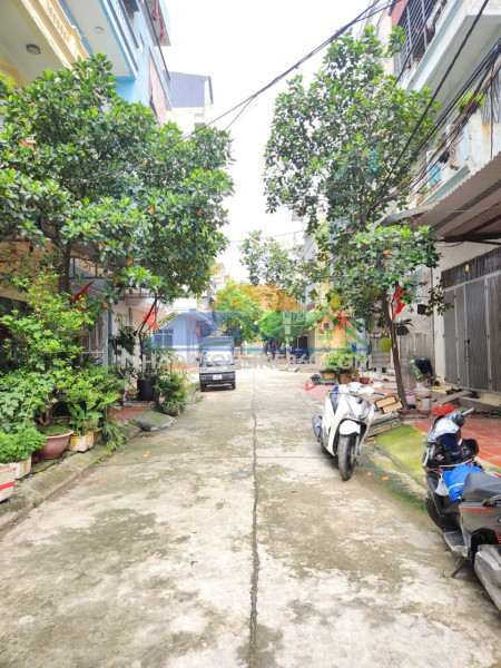 Bán nhà nguyễn chính- hoàng mai, 48 m2, 5 tầng, thang máy, giá 15,9 tỷ.