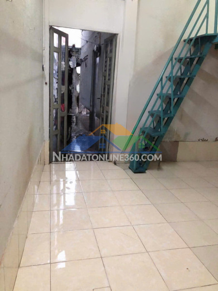 Cho thuê nhà 3 tầng  4 x 20m – trung mỹ tây, q.12 – giá chỉ 8 triệu/t hẻm xe tải