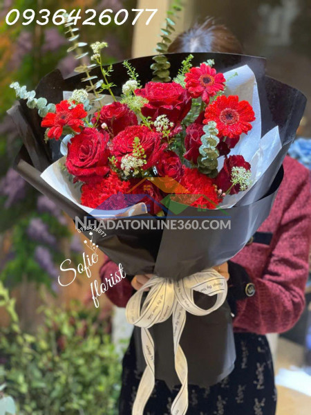 Tuyển sinh học viên cắm hoa tại sofie florist