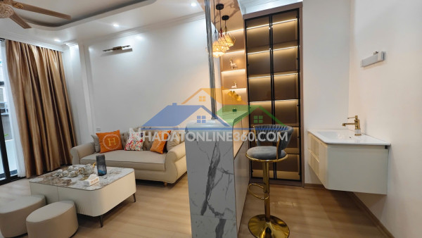 Bán tòa building mặt phố hàng chuối 225m/ 9t thang máy, mặt tiền 10.5m 290 tỷ