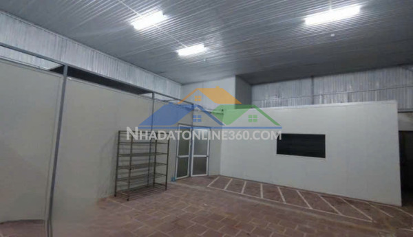Cho thuê kho xưởng điểm bán hàng online tại thạch bàn , long biên xe container đỗ cửa nền đá hoa sạch sẽ