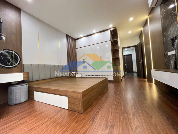 Phân lô vip trung hòa – cầu giấy - khu hiếm nhà bán – ô tô – kinh doanh – 100m² - mặt tiền 6.6m – chỉ 32 tỷ lh 0817606560