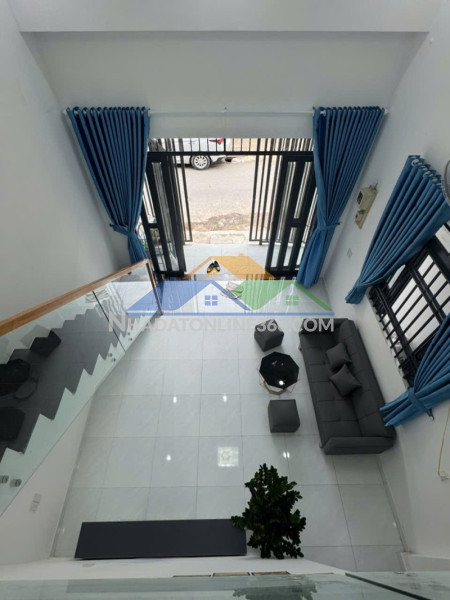 Bán nhà thủ đức, linh xuân, hẻm số 8, 52m2, 2 tầng, 3pn, sh, 4.25  tỷ. lh: 0933125879