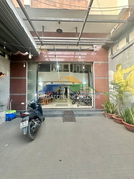 Nhà mt kinh doanh đường cao thắng phường 11 quận 10 cũ.