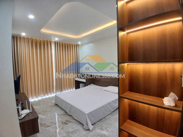 ???? cho thuê nhà 3 tầng mặt tiền nguyễn huệ – trung tâm tp. huế ????