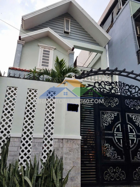 90m2 - Giá 10.2 tỷ - 4PN - Nhà phố view sông đường D5A, Q7