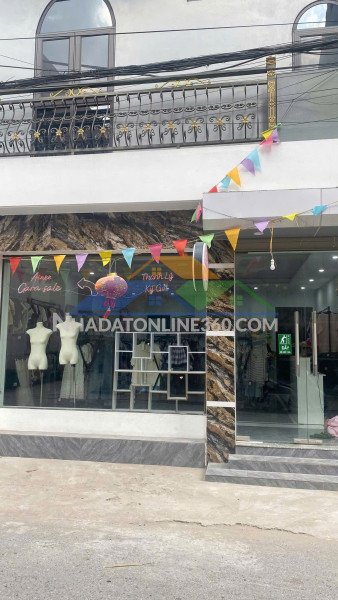 Sang nhượng toàn bộ cửa hàng thanh lý kí gửi nữ (hoài đức)