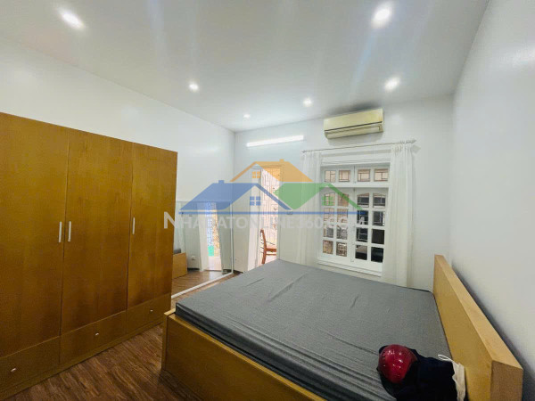 ????????tầng 3 tt mặt phố nguyễn phong sắc 60m, 2pn riêng, đẹp ở luôn, 3.98 tỷ