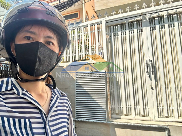 Nhà bán gàn phố ẫm thực vĩnh khánh- thông ra tân vĩnh, hoàng diệu qua q1 chỉ 5 phút .