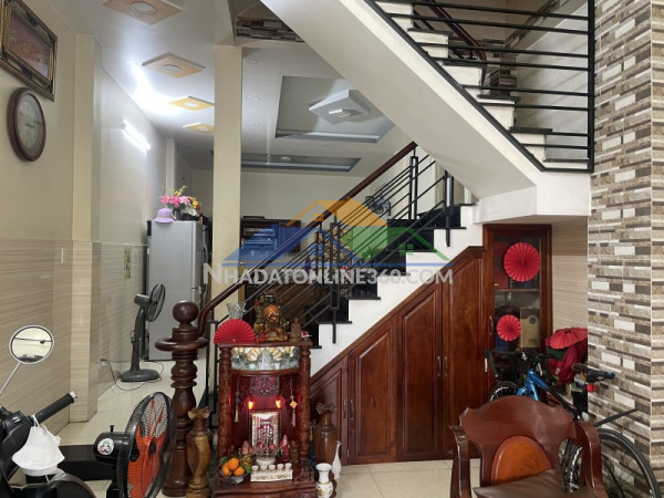 Bán nhà trường thọ, thủ đức, 139m2, 4 tầng, 7pn, sh, giá 8.75  tỷ. lh: 0933125879