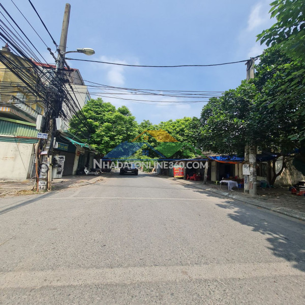 Nhỉnh 5 tỷ có ngay lô đất siêu đẹp 66m2 ô tô thông tại gia lâm, hà nội. lh 0989894845