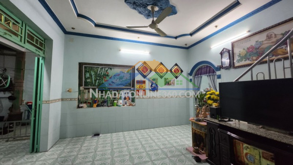 Bán nhà 3 tầng mặt tiền kinh doanh đa ngành,biên độ lợi nhuận 5%/năm,giá tốt