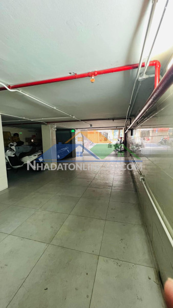 Bán tòa văn phòng mặt phố minh khai, 215m2, 8 tầng 1 hầm thang máy, mặt tiền 8.5m, 189 tỷ