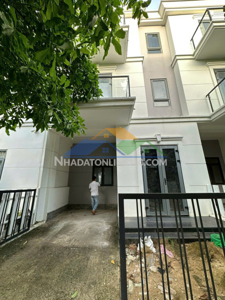 Bán nhà mặt phố sim city trường thạnh , quận 9 – vị trí đắc địa – giá chỉ 8,5 tỷ