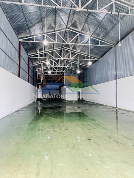 Cho thuê kho xưởng tại hồng vân, thường tín, hà nội. diện tích 2450m khung zamil, xưởng cao 10m đường xe container đỗ cửa pccc đầy đủ