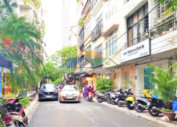 Ngõ nông, ô tô tránh, vỉa hè kinh doanh phố thái hà 50m² x 5t – 17,4 tỷ