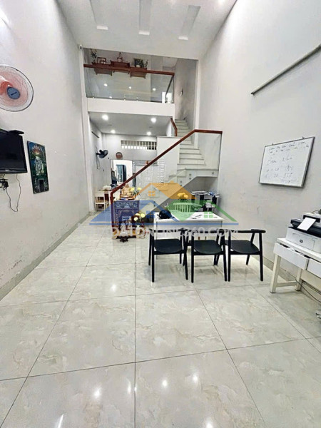 Giảm sốc 300tr! nhà vuông 2 tầng, hxh tránh 67m2 – phan huy ích gv