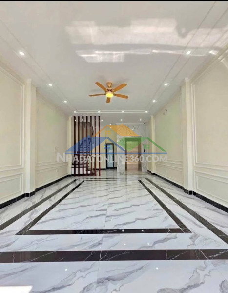 Hiếm bán nhà - 55m, 7 tầng trung tâm nguyễn văn cừ, đi bộ ra chợ -20m ra phố, thang máy - giá 10 tỷ