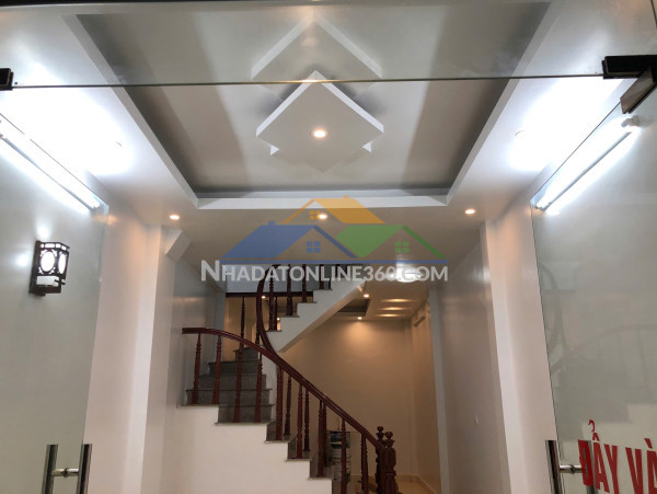 Cho thuê nhà nguyên căn 1299 giải phóng, 36m2 4 tầng+ 1 tum 5 pn 3wc,  11 triệu