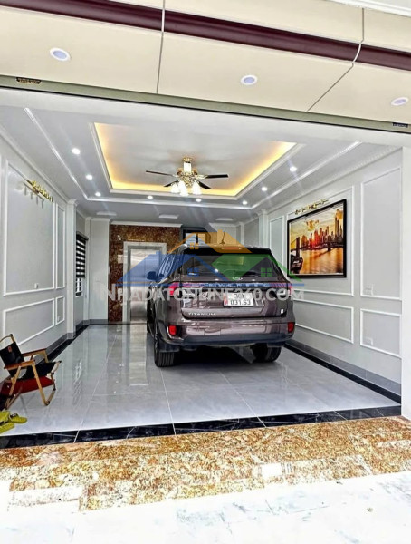 Bán nhà lô góc – trường lâm, việt hưng, 43m, 6 tầng, gara, thang máy lô góc, 2 mặt thoáng, ngõ thông thoáng, ô tô vào tận nhà