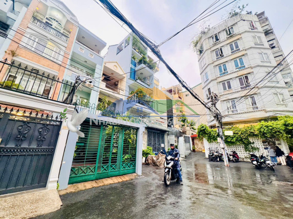 Chính chủ bán nhà c4 - xe hơi ngủ trong nhà đ. nguyễn bỉnh khiêm, quận 1 - giang giang:0901611116