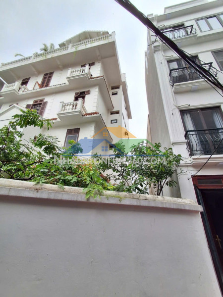 Nhà mới 5 tầng full nội thất nguyễn văn cừ- long biên 36m2 x 7.6 tỷ.